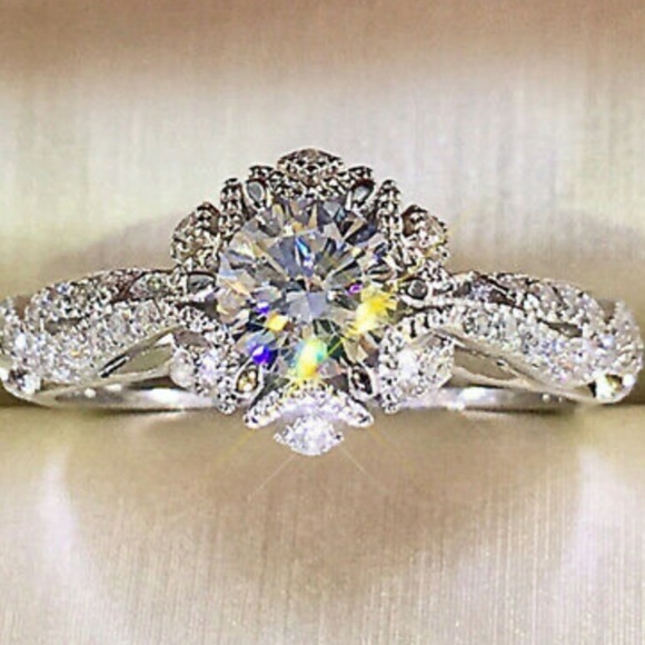 925 sterling silver Luxury Gorgeous Wedding Ring - Picture 7 of 8